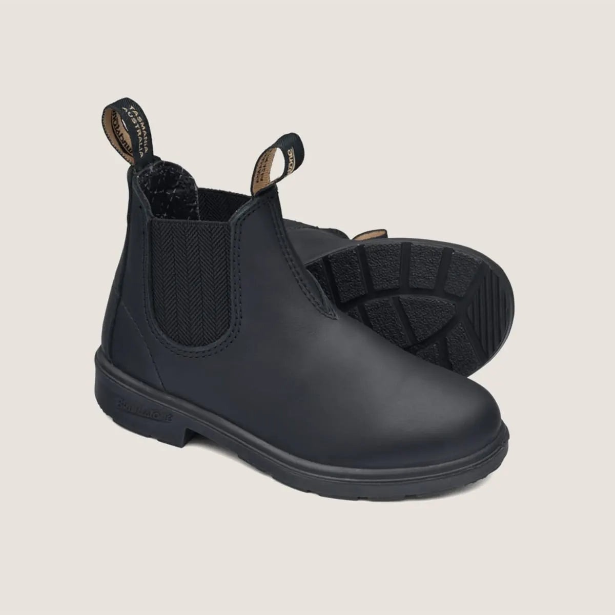 blundstone-631-kids-chelsea-boots-side-view